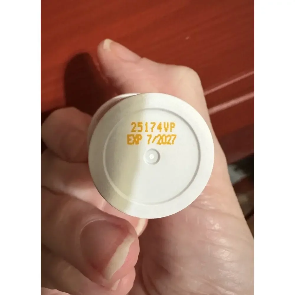 Blossom Essentials Hydration Repair Honey Lip Balm .14 oz 4 ml Full Size NIB